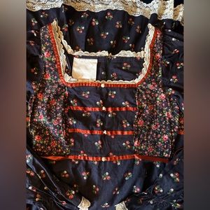 Size 11 vintage ’70s Gunne Sax dark floral prairie maxi dress